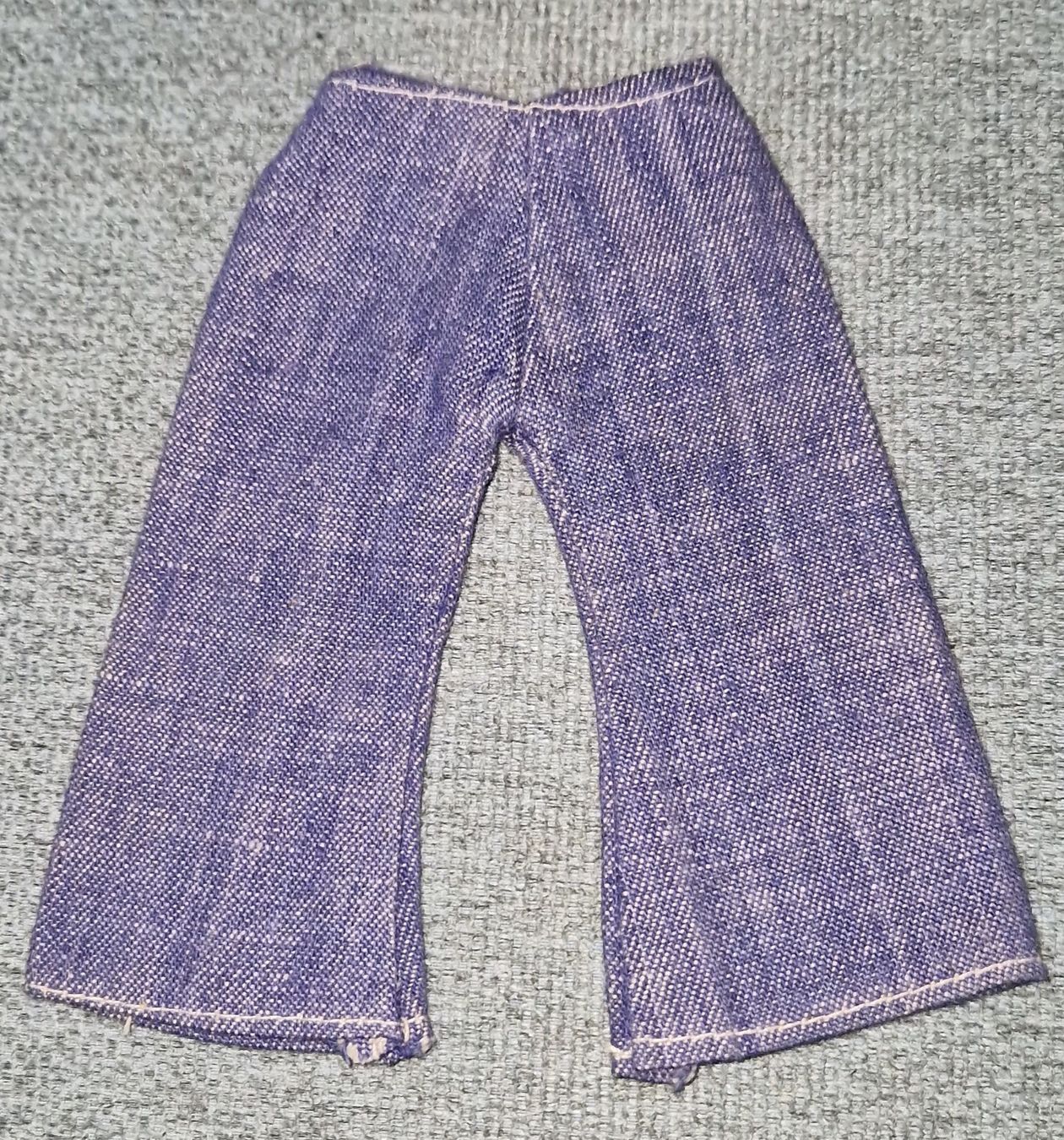 Bambole: pantalon pour Barbie – Usato da Couvet venduto da Pioune