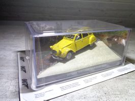 Altaya 1:43 Citroën 2CV Diorama James Bond 007