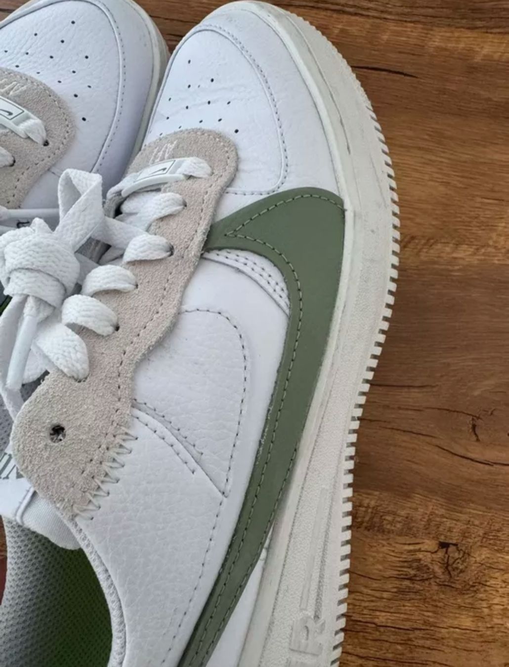 Nike Scarpe da donna: Baskets Nike Air Force 1 blanc vert taille 39 – Nuovo (secondo la descrizione) da Biel/Bienne venduto da Edi5Roli3