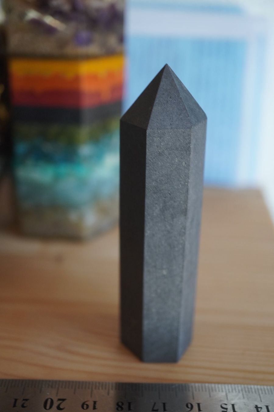 Minerali & Pietre curative: Schungit  Spitze     9.5cm – Nuovo e nell'imballaggio originale da Eschenbach SG venduto da craniums 6