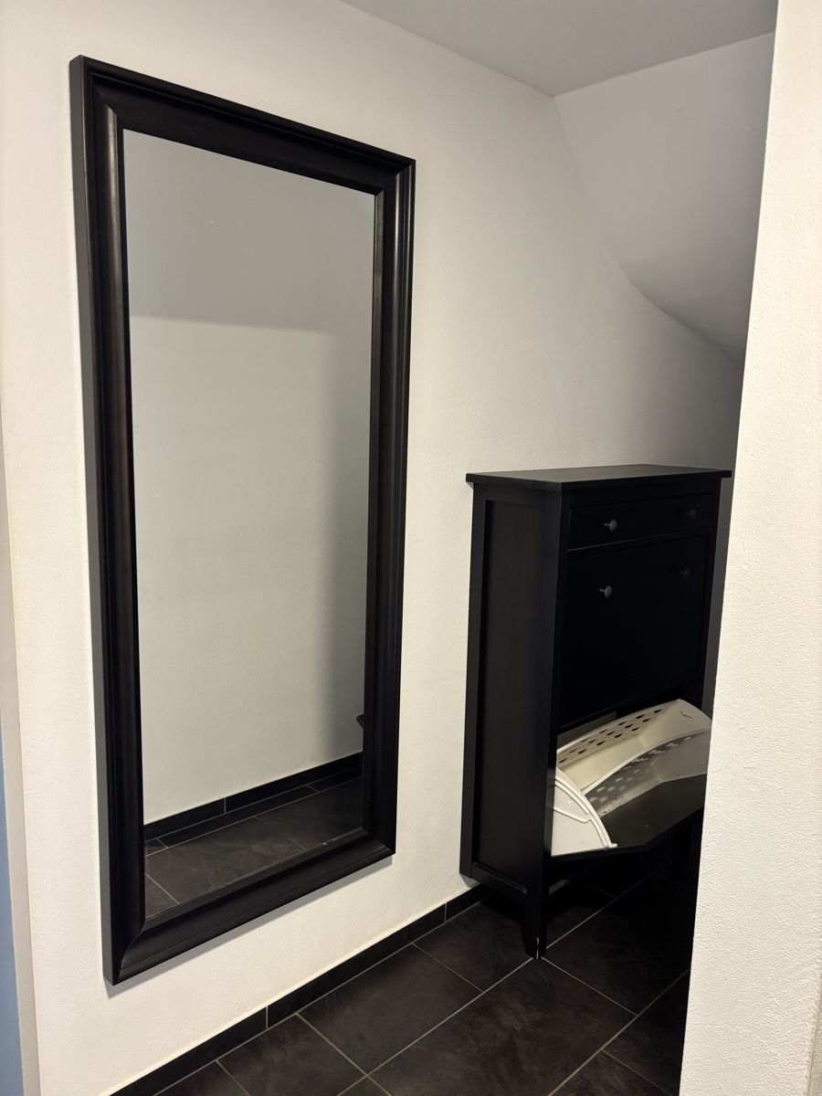 Ikea Guardaroba: Spiegel und Schuhschrank – Usato da Ernetschwil venduto da nhr_5bl9