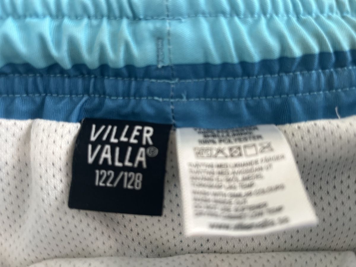Villervalla Pantaloni: Badehose von Villervalla – Usato da St. Gallen venduto da Stine22 1