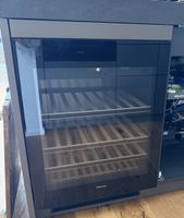 Miele Unterbau-Weinkühlschrank KWT 6312 UGS 