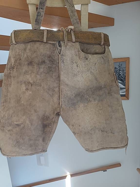 Pantaloni: Tiroler Lederhosen – Usato da Betschwanden venduto da Jukon 2