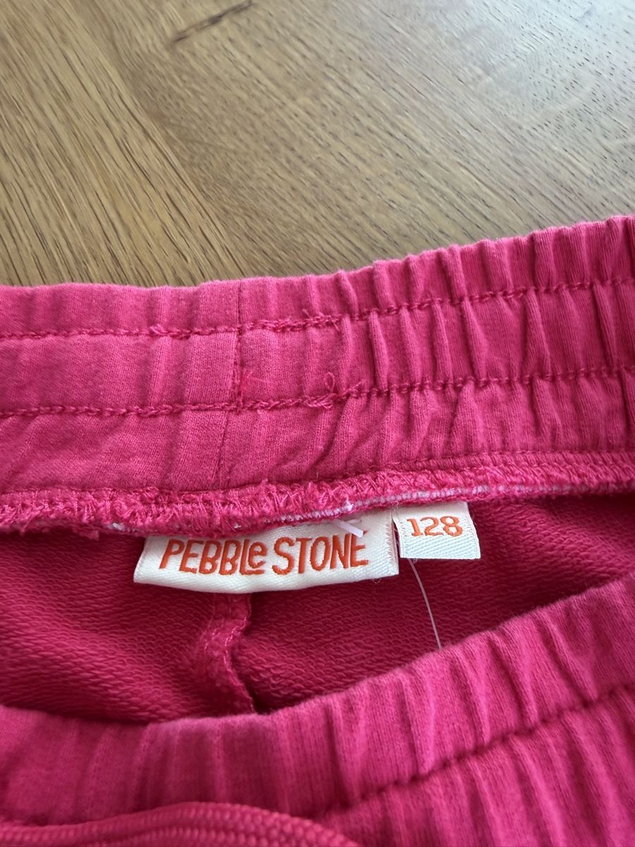 Hosen: Jogginghose Grösse 128 – Gebraucht aus Grabs von Shelly_87 2