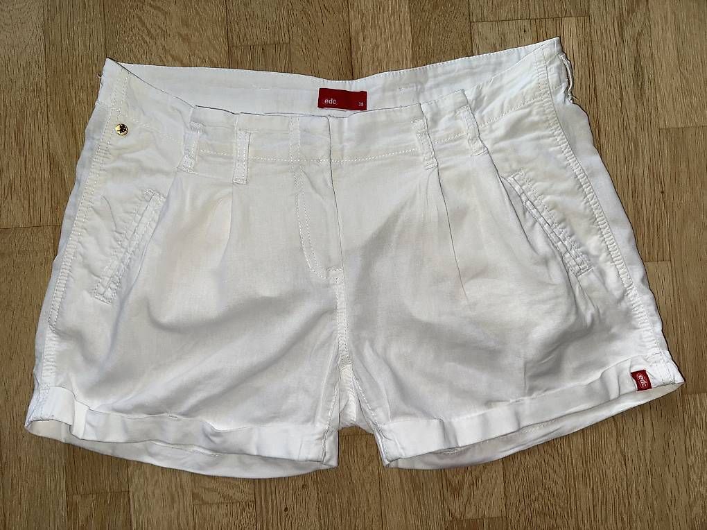 Pantalons: EDC bei Esprit Leinen Shorts Gr. 38 – D'occasion à Bern par tam_vv72