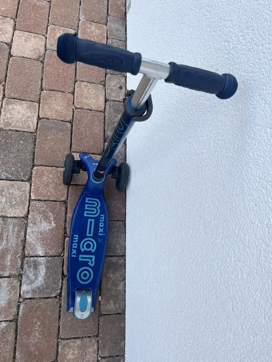 Micro Veicoli per bambini: Maxi Micro Kindertrottinette – Usato da Bottmingen venduto da Handora 1