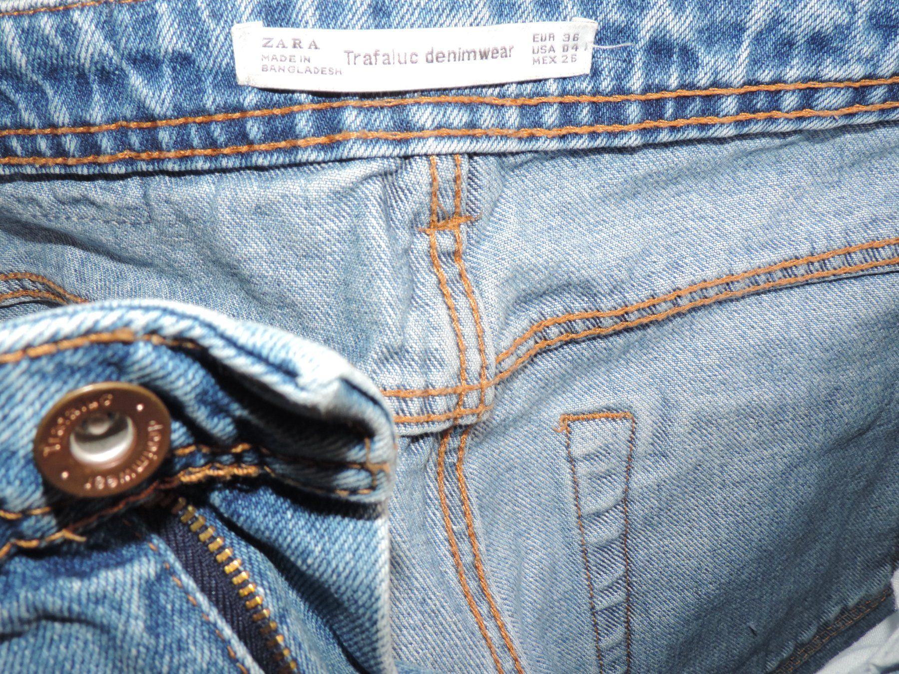 Jeans: jeans et pull rayé vert et blanc – Usato da Genève venduto da Axelle333 9