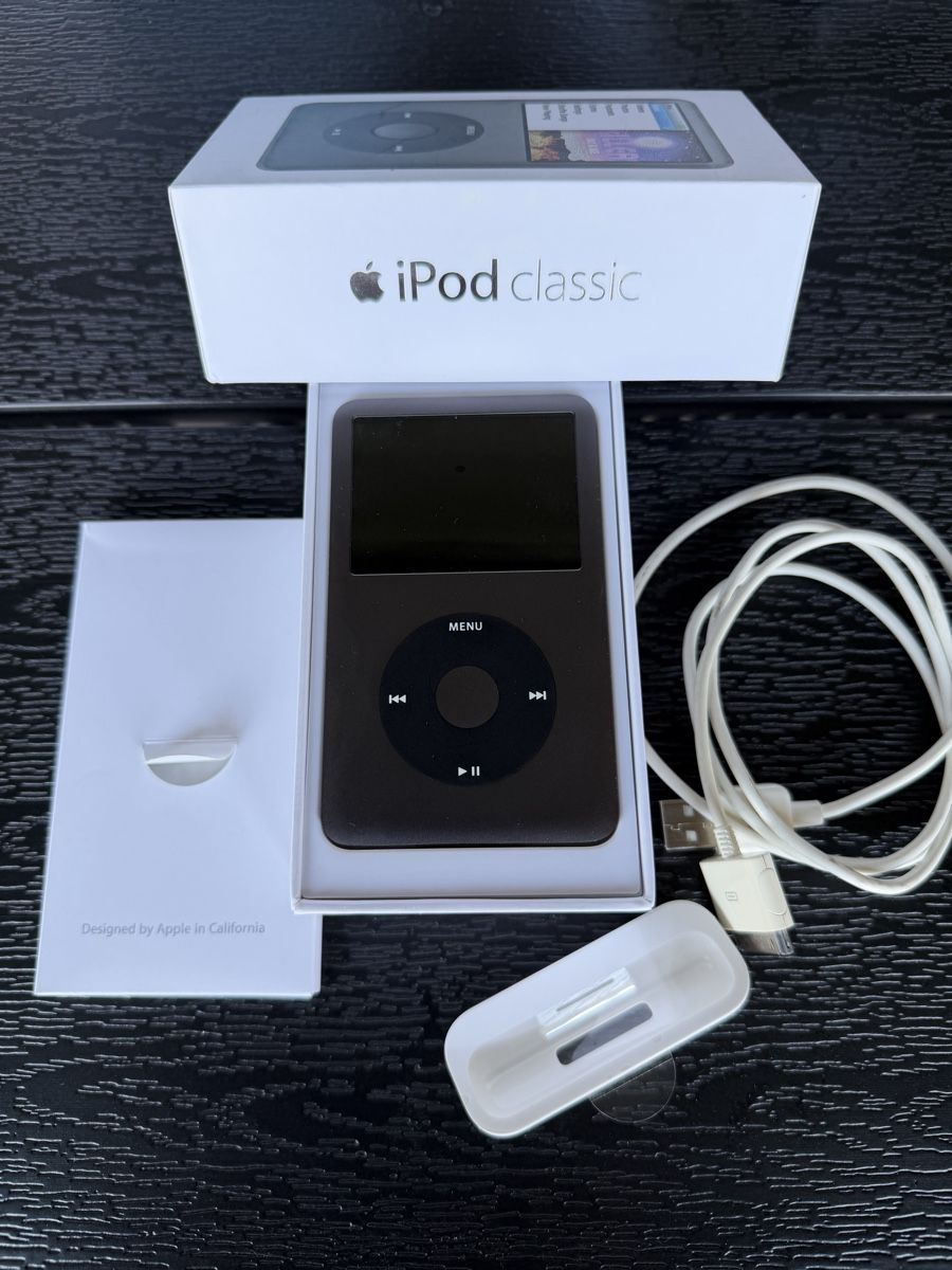 Apple Tragbarer Mediaplayer: IPOD Classic160GB – Gebraucht aus Zürich von Chio4