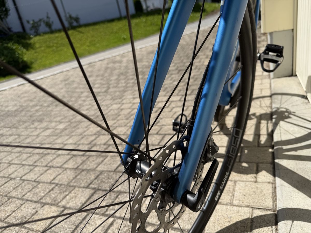 Canyon Biciclette: Canyon Ultimate CF SL Disc 7.0 mit Wattmesser – Usato da Heiden venduto da Theholyking 4