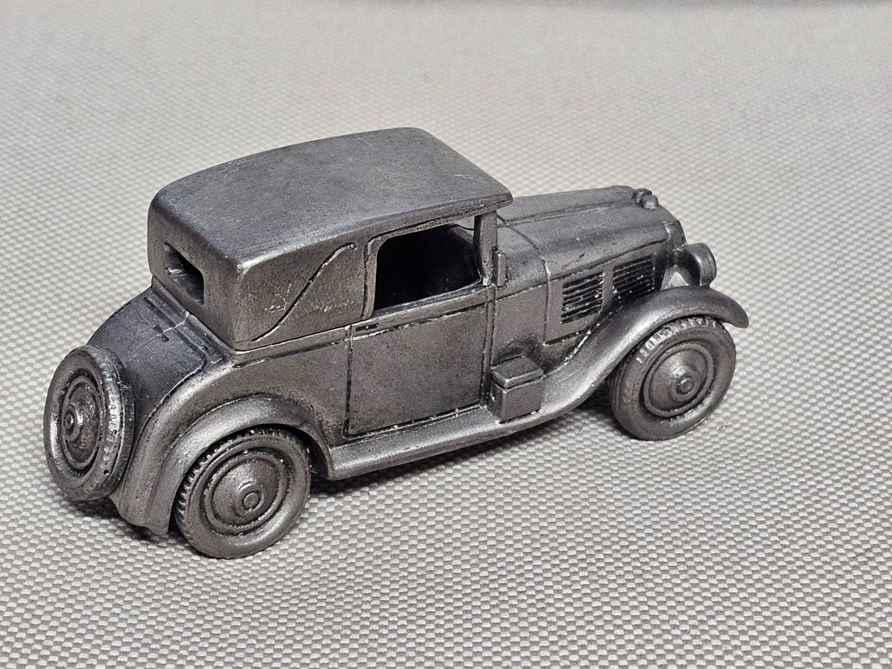 Modellini d'auto: DKW Cabrio Typ P Gussmodel  (no Dinky) – Usato da Starrkirch-Wil venduto da easygo13 1