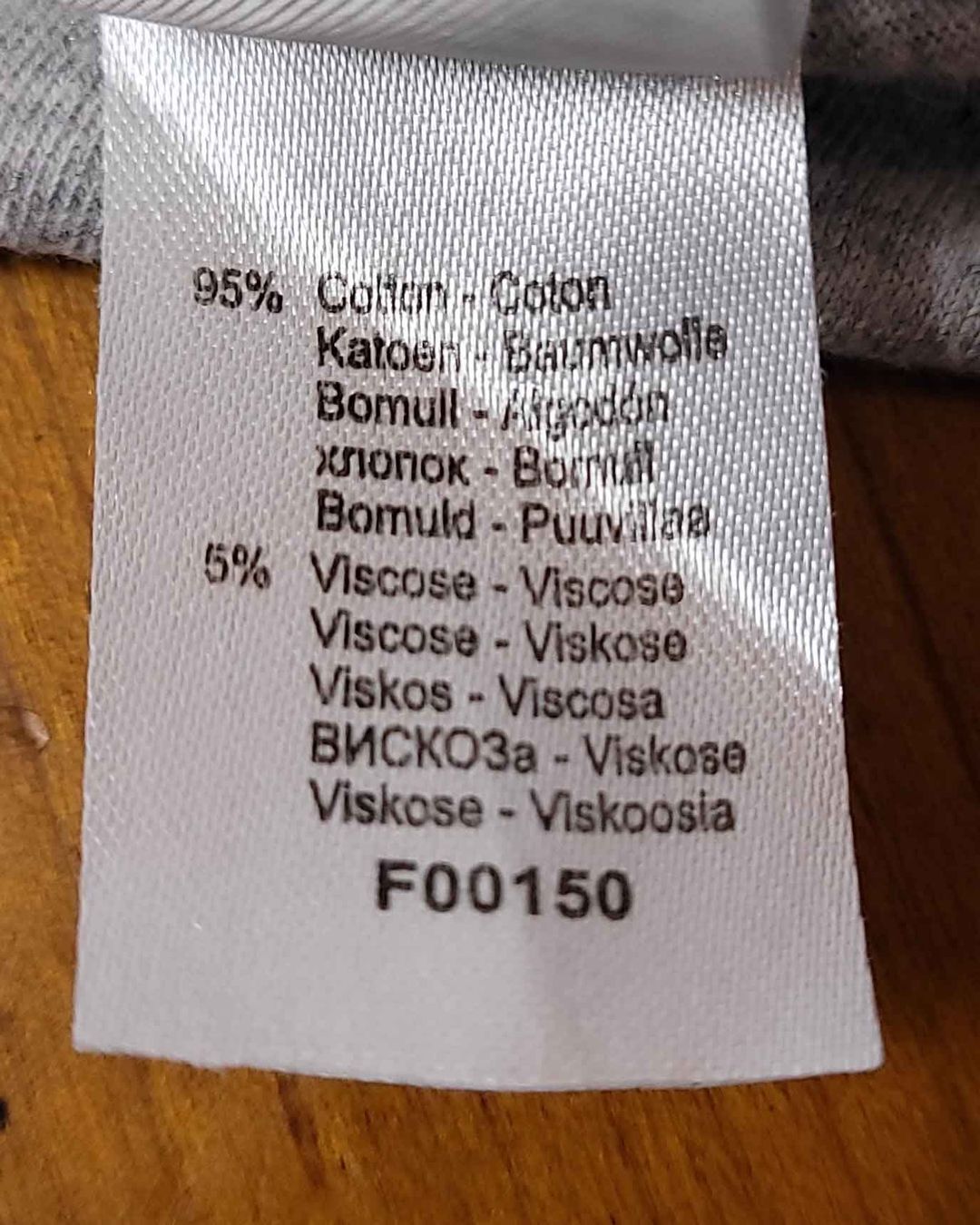 La Redoute T-shirt: Shirt langarm grau Fr. 104 – Usato da Bözberg venduto da Dave17 3