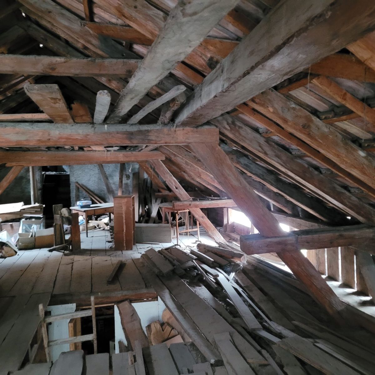 Articoli in legno: Dachstuhl – Usato da Chur venduto da Iobvxg 1