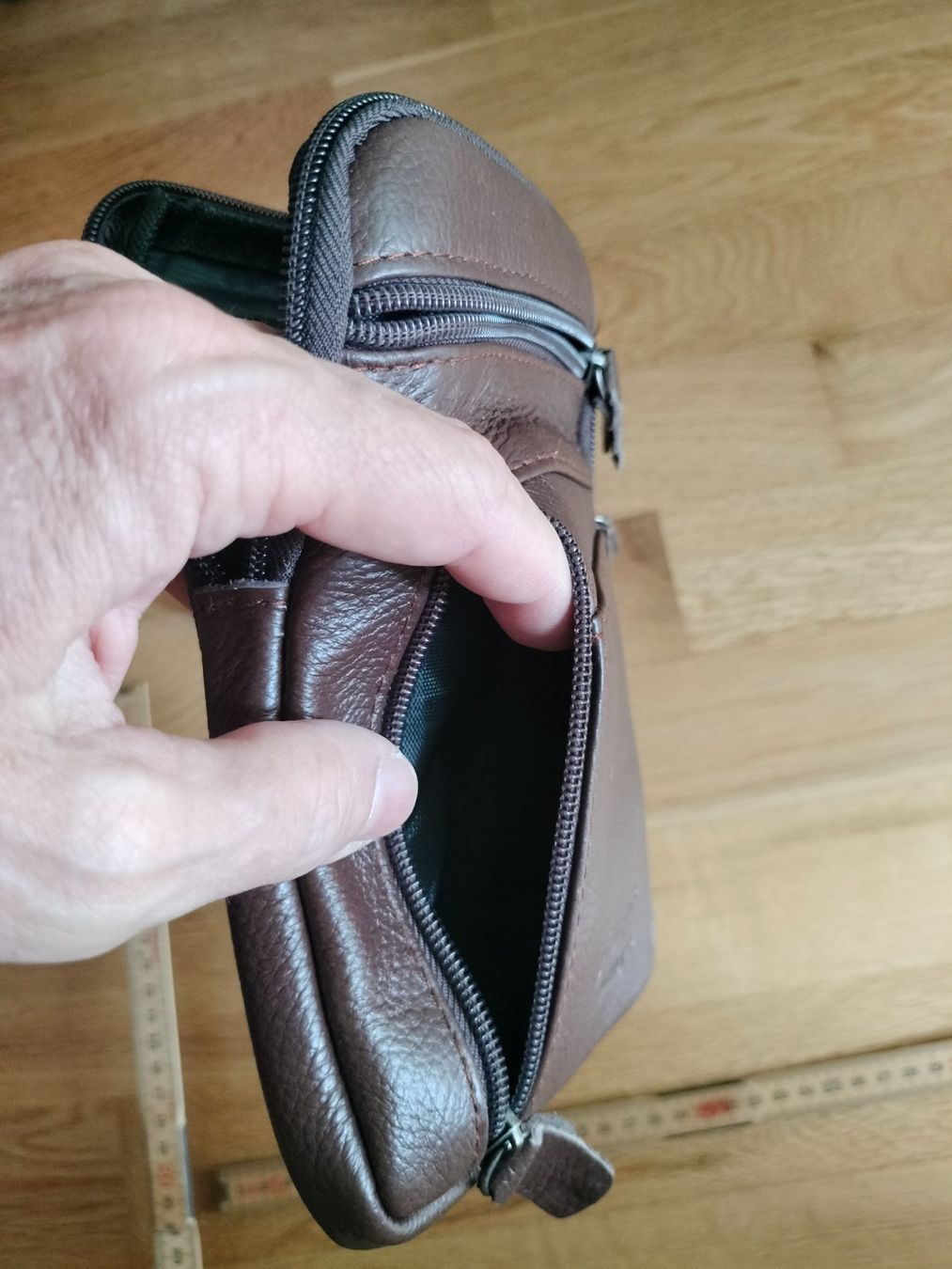 Borse: Echtleder Umhänge-Gürteltasche Neu – Nuovo e nell'imballaggio originale da Muri AG venduto da goodmood17 7