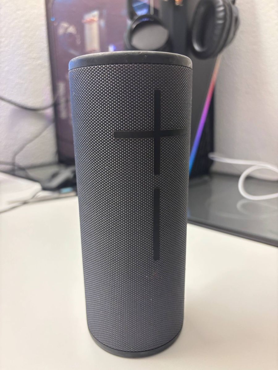 Carillon: Ultimate Ears BOOM 3 Portable Bluetooth Speaker Black – Usato da Küsnacht ZH venduto da yurchick