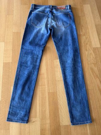 Diesel jeans D-strukt mittelblau 28/32