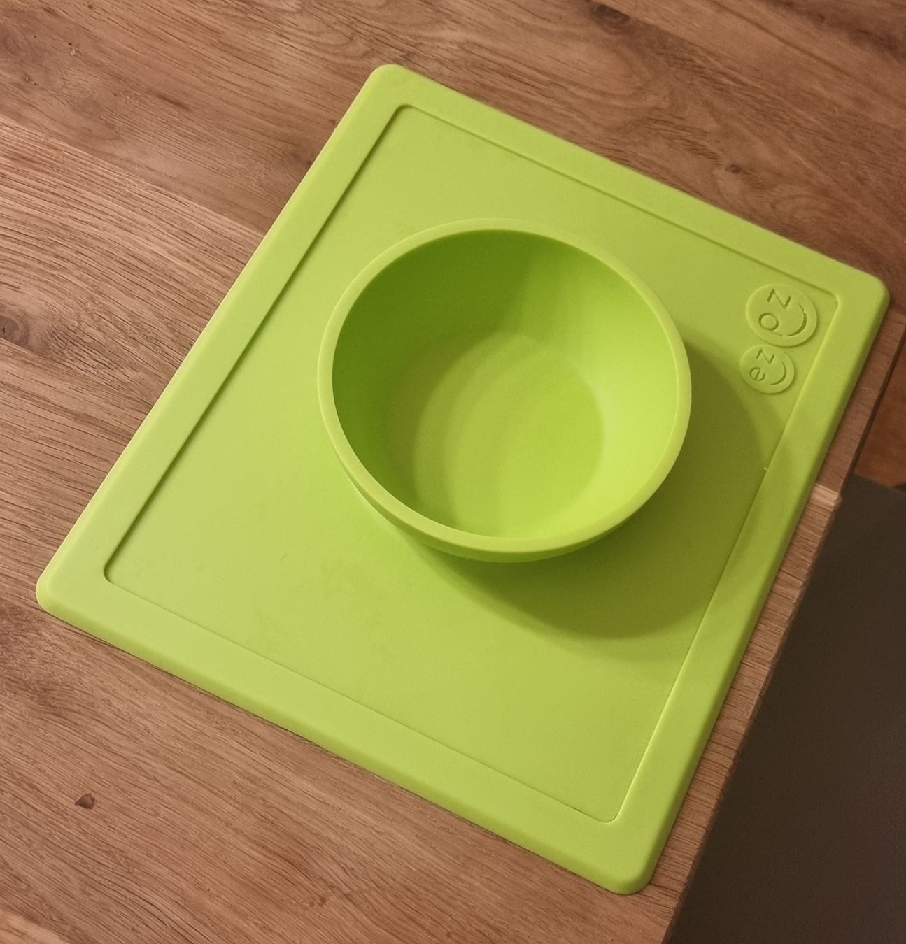 Piatti: ezpz Happy Schale – Usato da Luzern venduto da .Skylake.