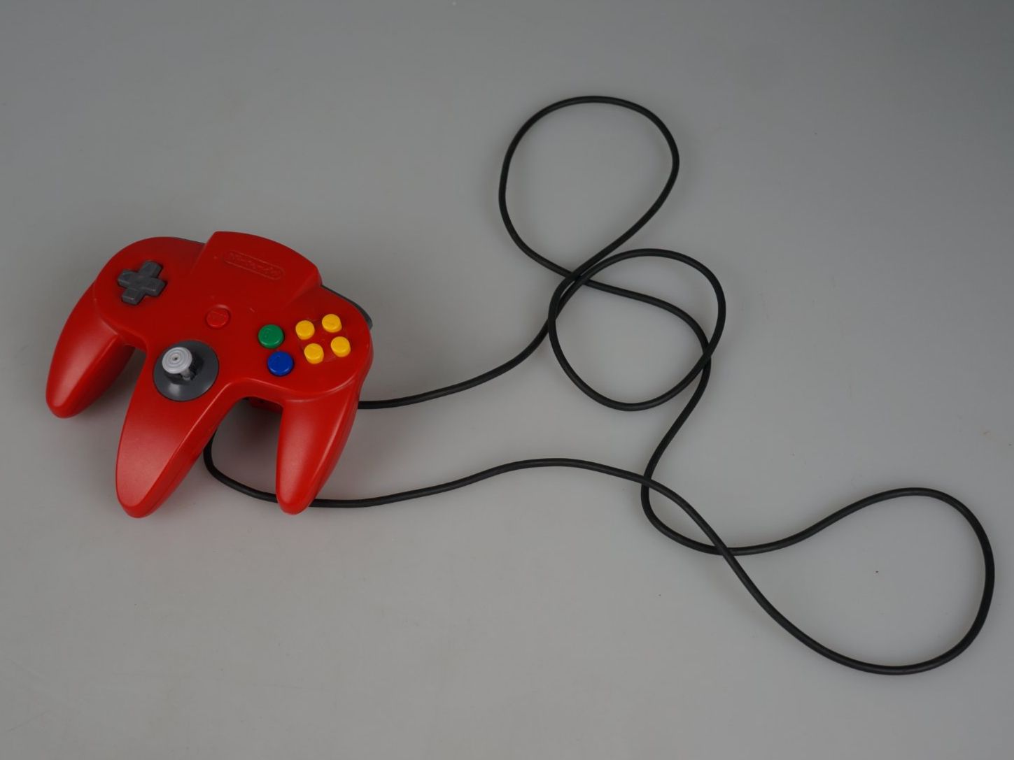 Nintendo Console: Nintendo 64 Konsole mit Controller (Clear Orange) – Usato da Rüti ZH venduto da Restwert_Rueti_ZH 4