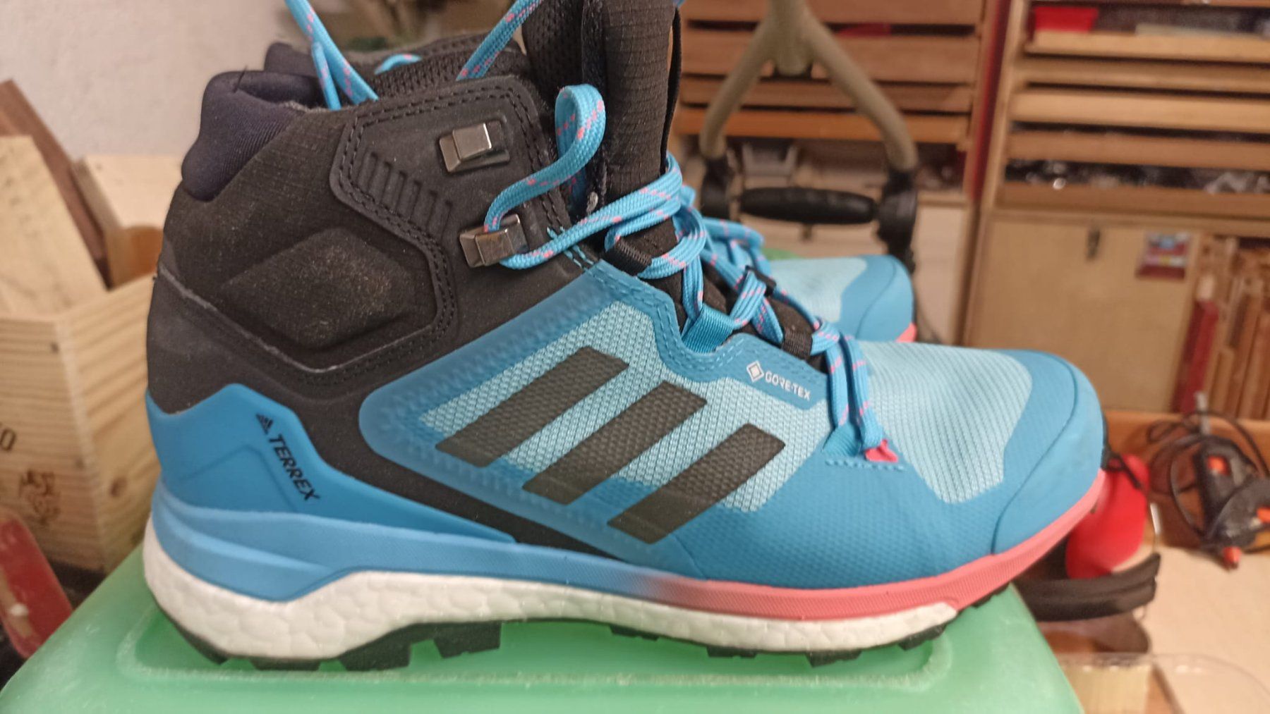 Scarpe da donna: TERREX Skychaser 2 Mid GORE-TEX Wanderschuh – Nuovo (secondo la descrizione) da Zürich venduto da Lvera