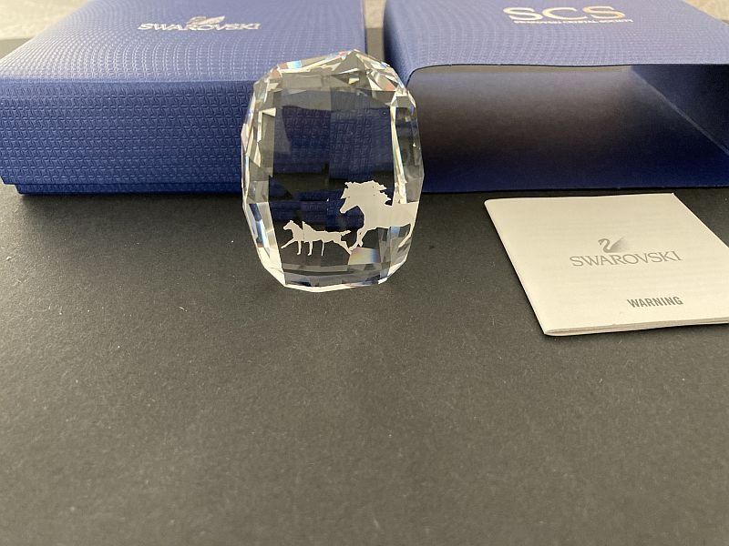 Swarovski Statuette: Fermacarte Esperanza – Nuovo (secondo la descrizione) da Airolo venduto da Hmagnum