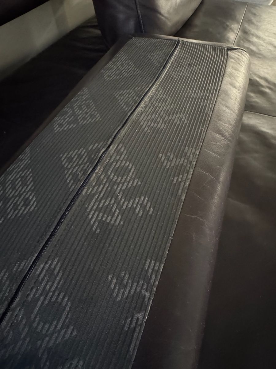 Rolf Benz Divani: Rolf Benz 3-Sitzer-Sofa, schwarzes Echtleder – Usato da Fehraltorf venduto da Sofalab.swiss 6