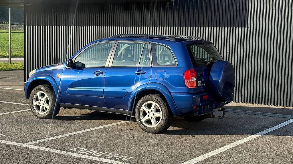 Toyota Automobili: Toyota RAV-4 Diesel SUV – Usato da Bettlach venduto da piston87 2