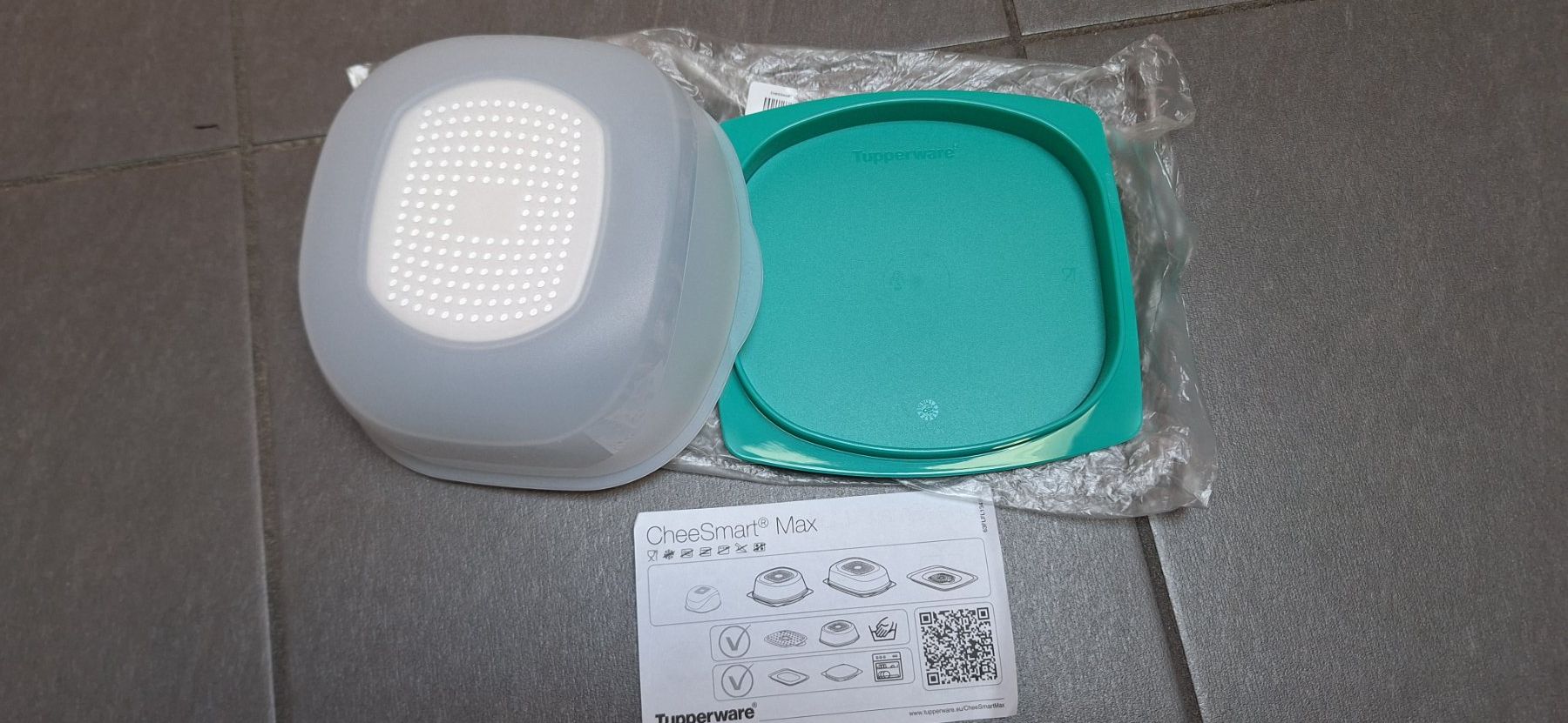 Tupperware Recipients et similaires: Tupperware, mini CheeSmart – Neuf avec emballage d'origine à Lussery-Villars par pousinete02 1