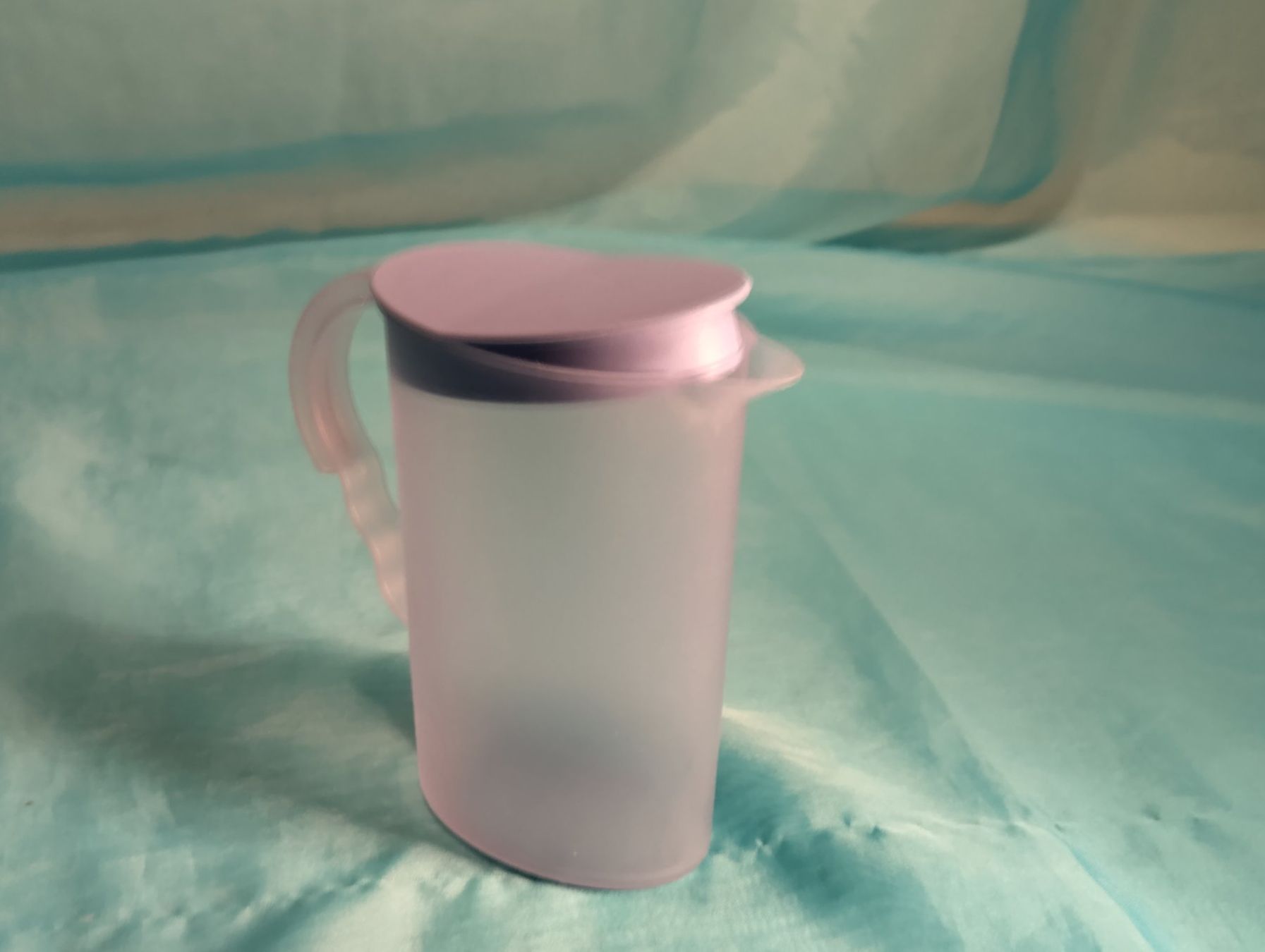 Tupperware Recipients et similaires: Kleine Tupperware Rahm- oder Milchkanne, 3dl – D'occasion à Bellach par JingleCherry 1