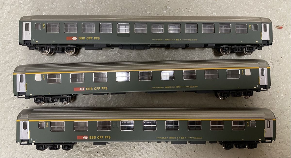 Liliput Modelleisenbahnen: UIC-X – Gebraucht aus Orbe von SMODELE 3