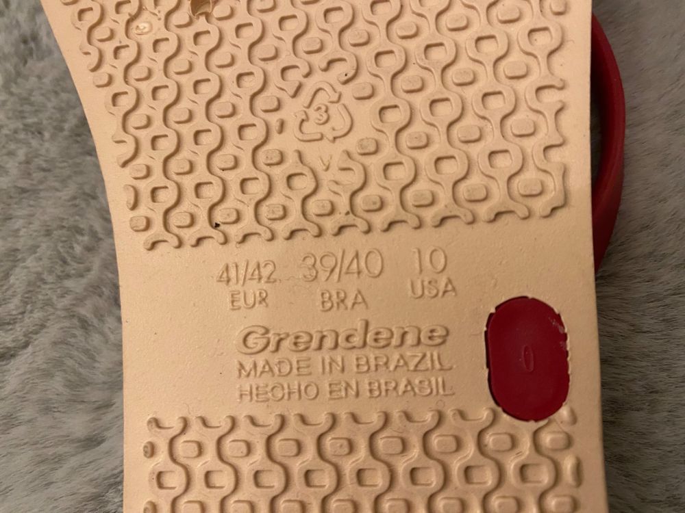 Nie benutzte Flipflops mit Hundemotiv zu verkaufen 3