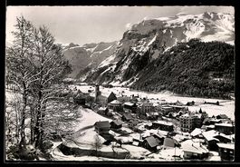 AK Engelberg, Ortsansicht im Schnee mit Titlis