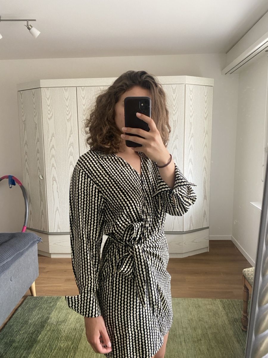 H&M Vestiti: Kleid gestreift – Usato da Ittenthal venduto da Lorinakuprecht0 2