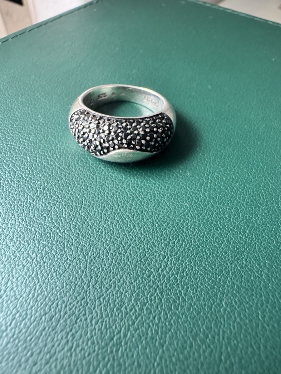 Esprit Ringe: Esprit Ring 925 Silber mit schwarzen Steinen – Gebraucht aus Untersiggenthal von Dilosh.ch