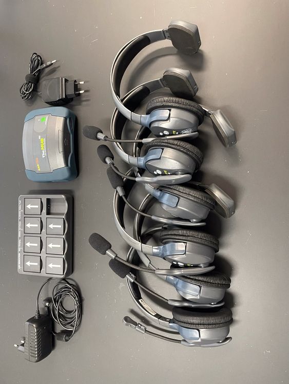 Funktechnik: Intercom - Eartec mit Hub - 5 Recevier - 1 Master - 1 Hub – Gebraucht aus Zürich von sunnyytro