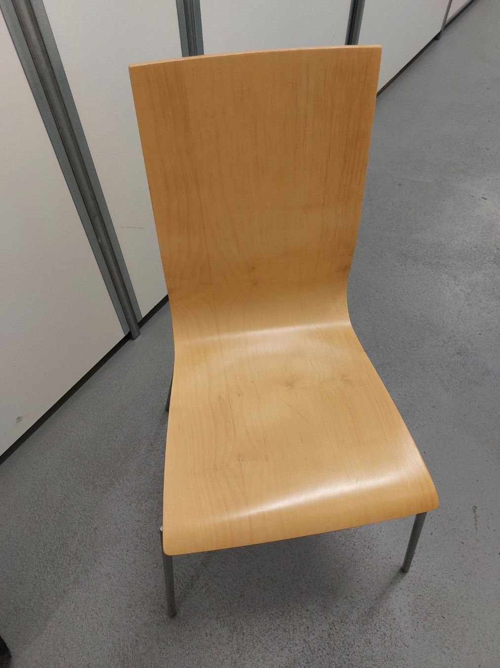 Chaises: Möbel – D'occasion à Unterkulm par gnatsum
