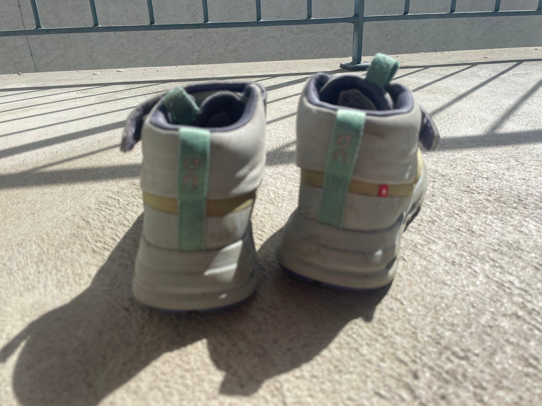 On Scarpe per ragazzi: On Cloudhero Mid Waterproof (Grösse 30) – Usato da Zürich venduto da papillon8000 3