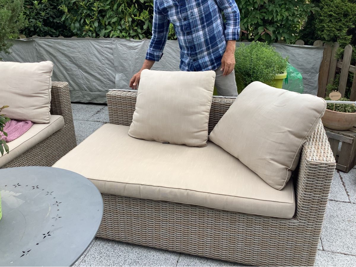Sedie a sdraio: Lounge mit Kissen – Usato da Veltheim AG venduto da mollilove 2