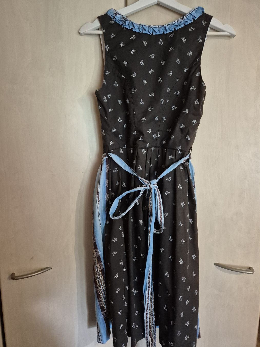 Vestiti: Dirndl Grösse 36 – Usato da Oberriet SG venduto da bae_2kbx 1