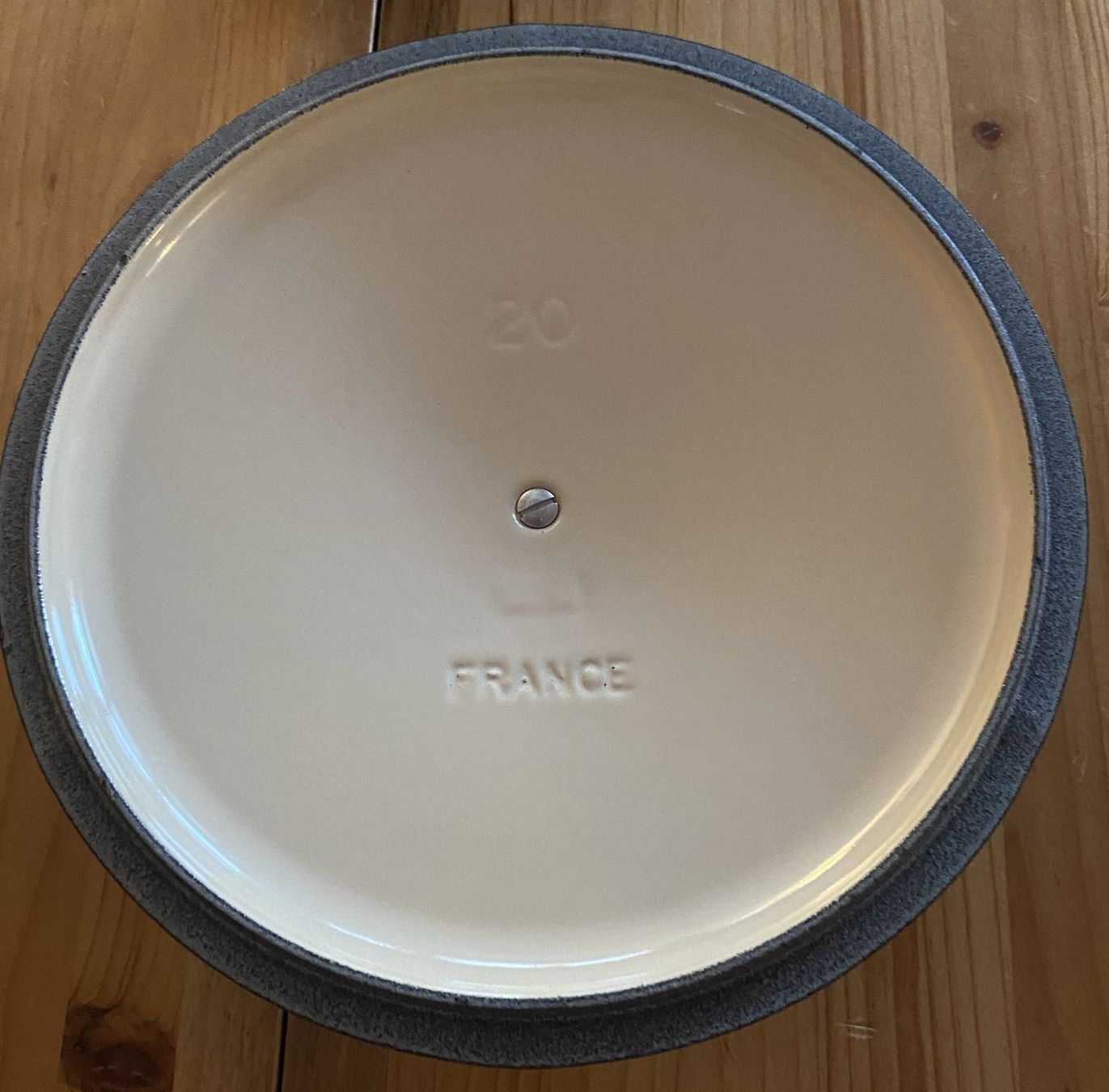Le Creuset Casseroles: Le Creuet-Bräter – D'occasion à Zweisimmen par Vanil 2