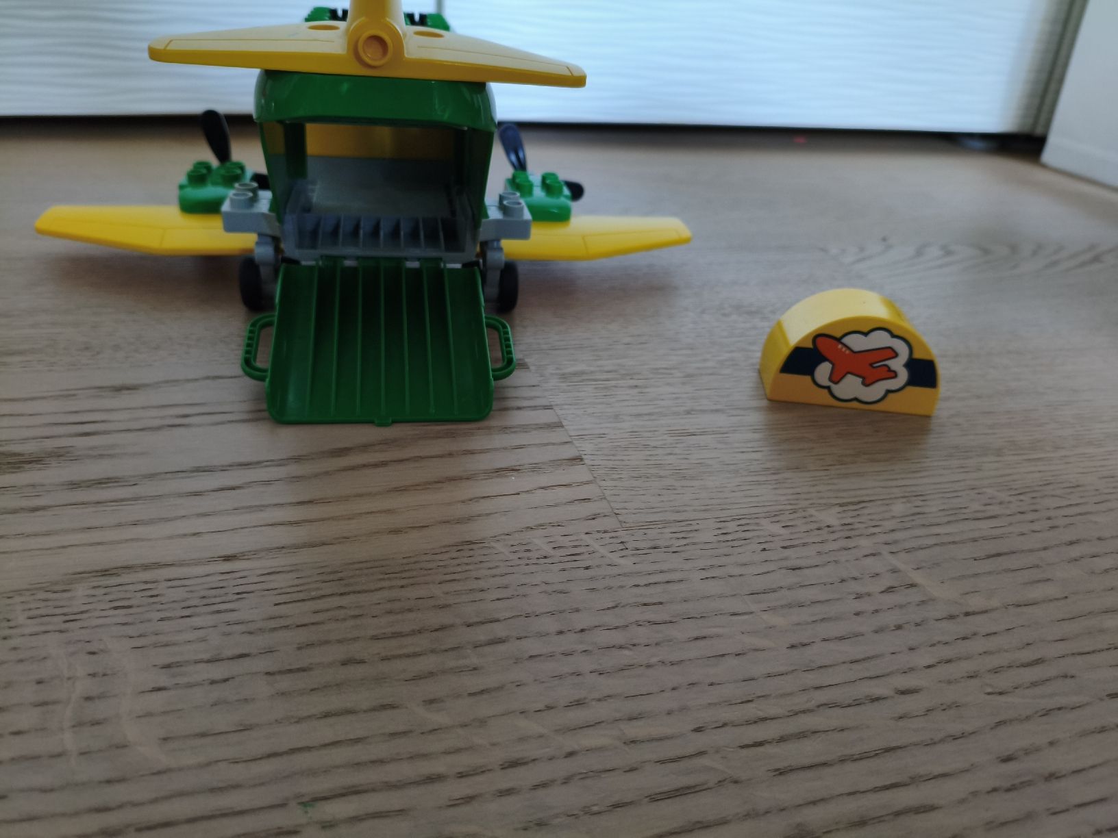 Lego Spielzeuge: Duplo Flugzeug / Flughafen  – Gebraucht aus Rotkreuz von bau_n6m6 1