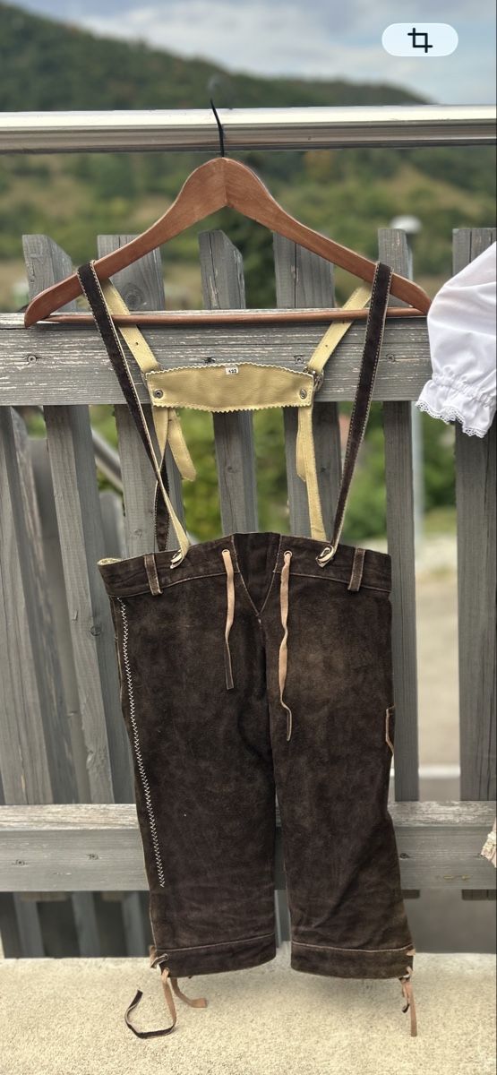 Pantaloni: Lederhose Grösse 122 – Usato da Merishausen venduto da her_v8b5 1