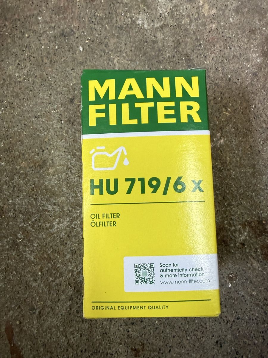 Volkswagen Tutti pezzi di ricambio auto: Ölfilter VAG Audi,VW – Nuovo e nell'imballaggio originale da Rüti b. Riggisberg venduto da MIBU7