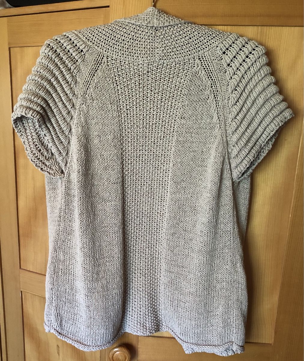 Bolero: BOLERO/ JACKE kurzarm, Gr.L – Usato da Mühlebach (Goms) venduto da chr_q6d8 1