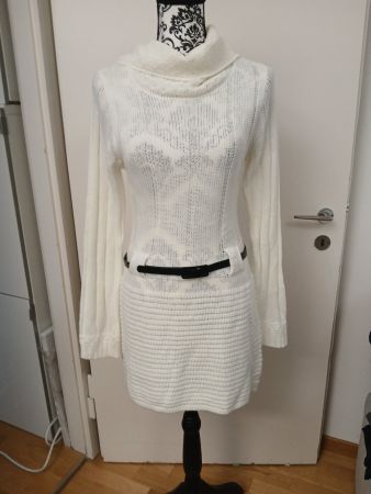 Weisses Strickkleid Gr. L mit Gürtel elegant