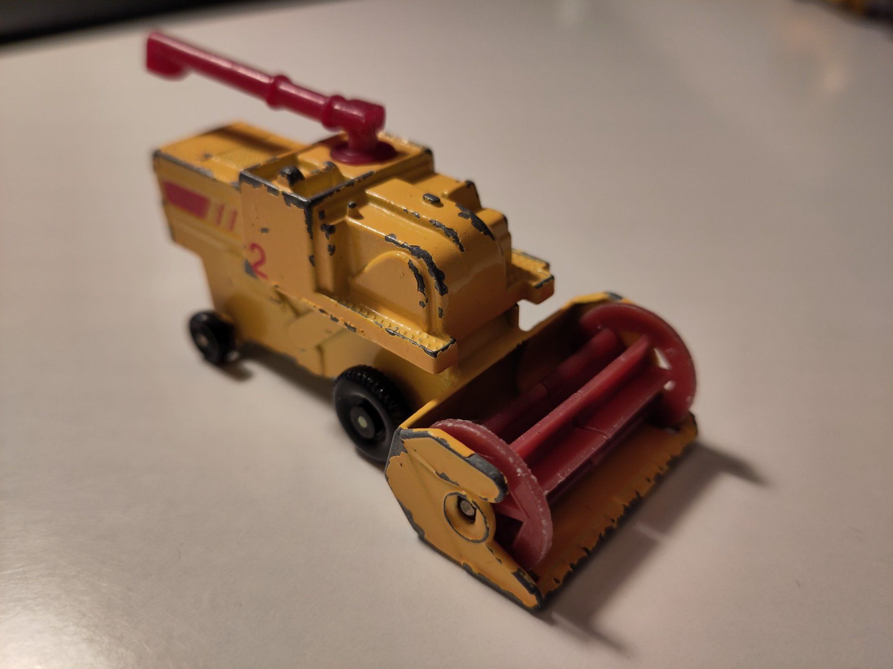 Matchbox Modellini d'auto: Matchbox Combine Harvester – Usato da Bülach venduto da Tiefschlaflos 1