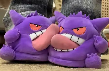 Neue Gengar-Hausschuhe