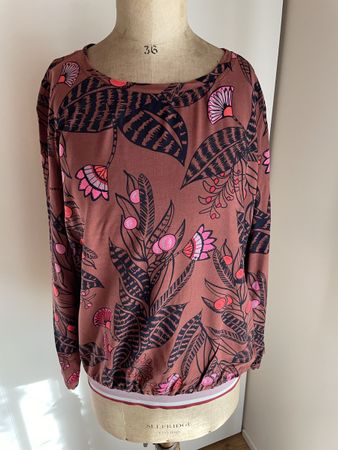 Lässiges Langarmshirt Gr. 38 von Lieblingsstück