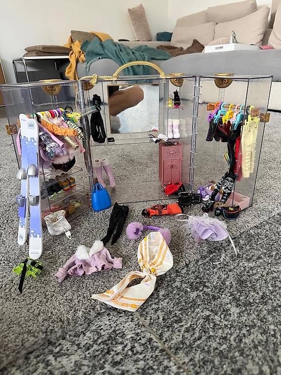 Spielzeuge: Rainbow High Puppenzubehör. – Gebraucht aus Meilen von Anteil 4
