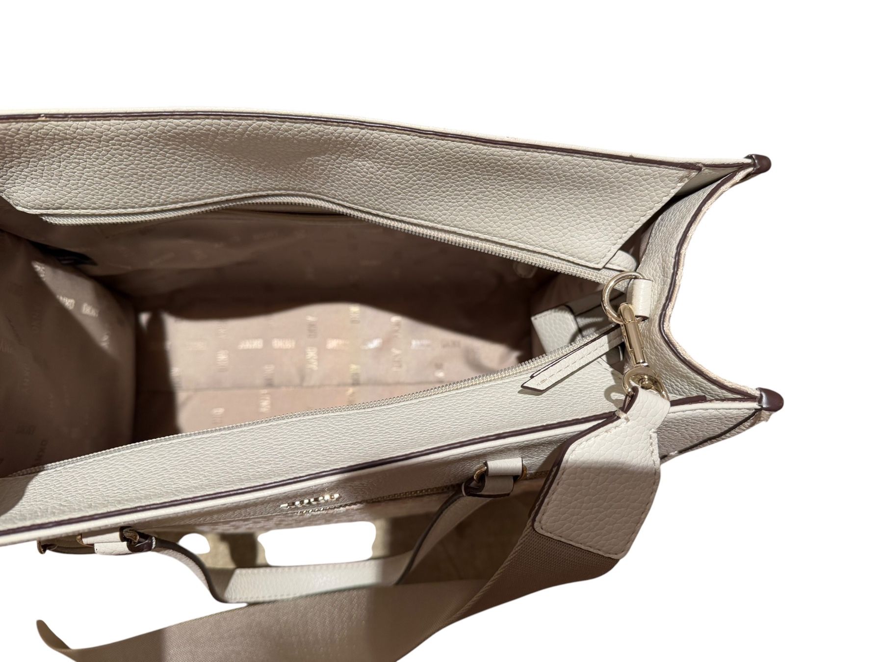 DKNY Borse da donna: DKNY TASCHE SHOPPER MONOGRAM HINGUCKER SCHÖN LEICHT – Usato da LUZERN venduto da modeundlifestyle 4