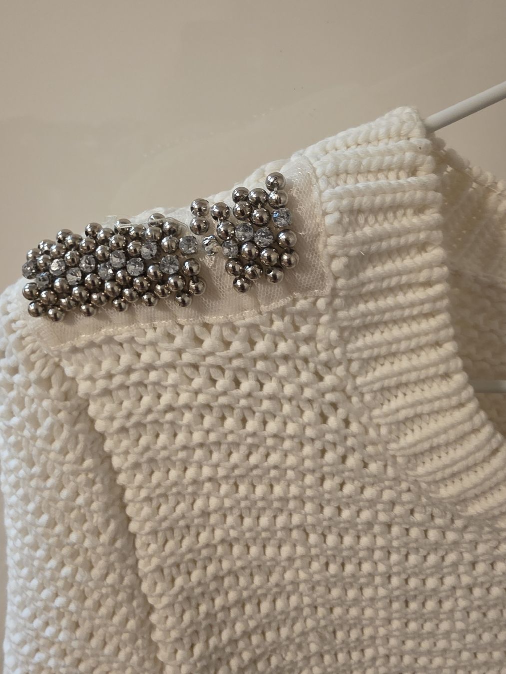 Pullover & Sweatshirts: Off-white cotton pullover from Les Petites – Gebraucht aus Zürich von lit_n7pb 1